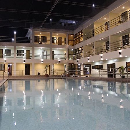 La Primera Grande Beach Resort Roxas  Eksteriør bilde
