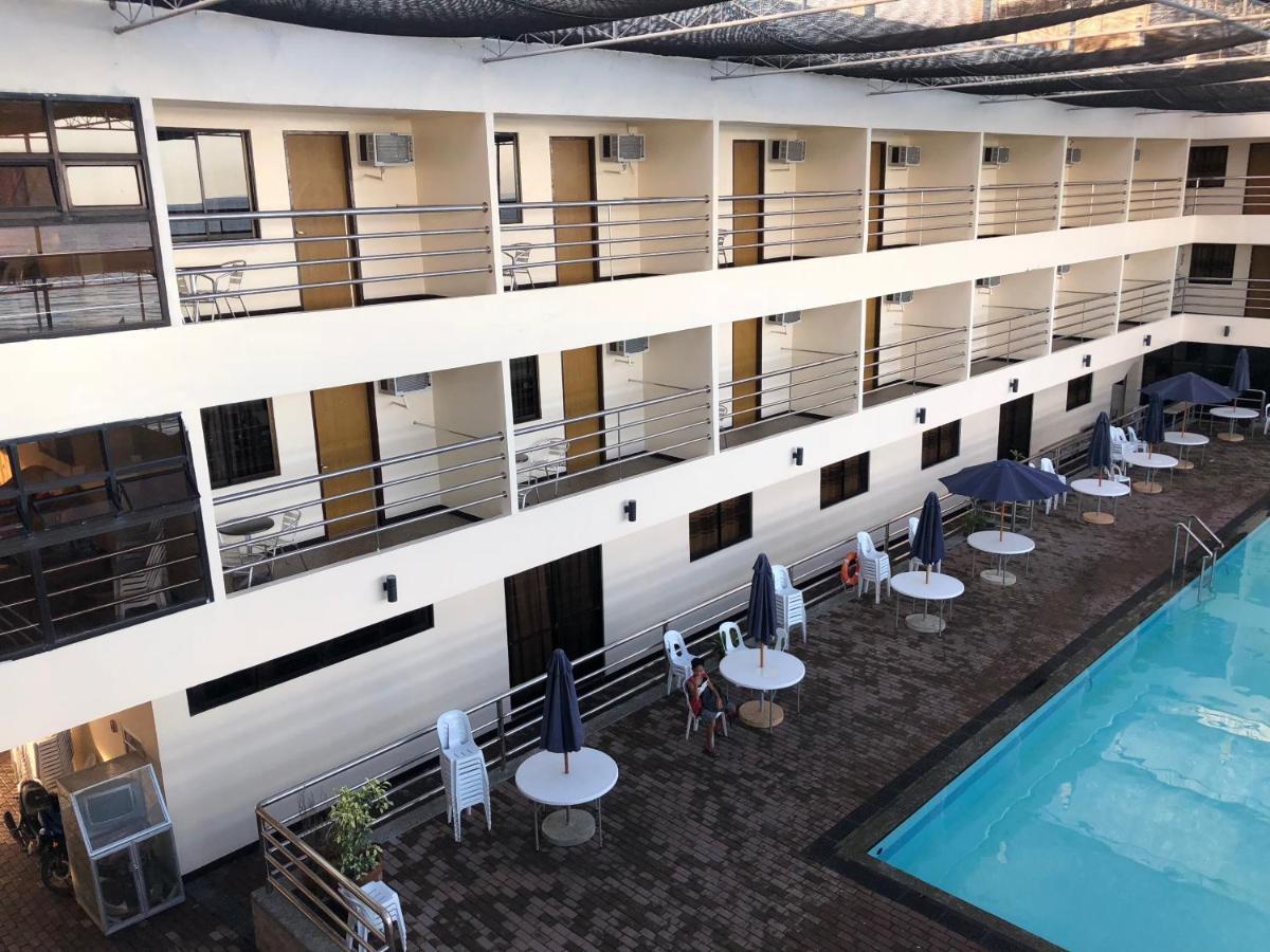 La Primera Grande Beach Resort Roxas  Eksteriør bilde